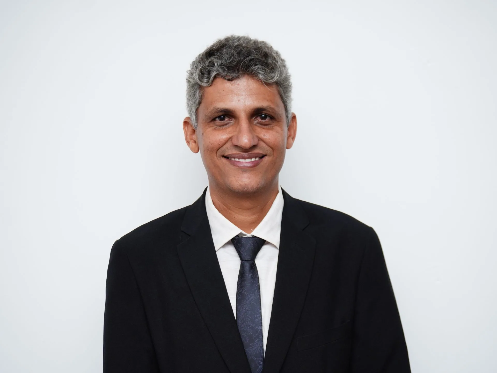 Vice-presidente luiz alberto marques gomes